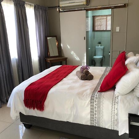 The Lavender Guesthouse Kroonstad Exterior foto